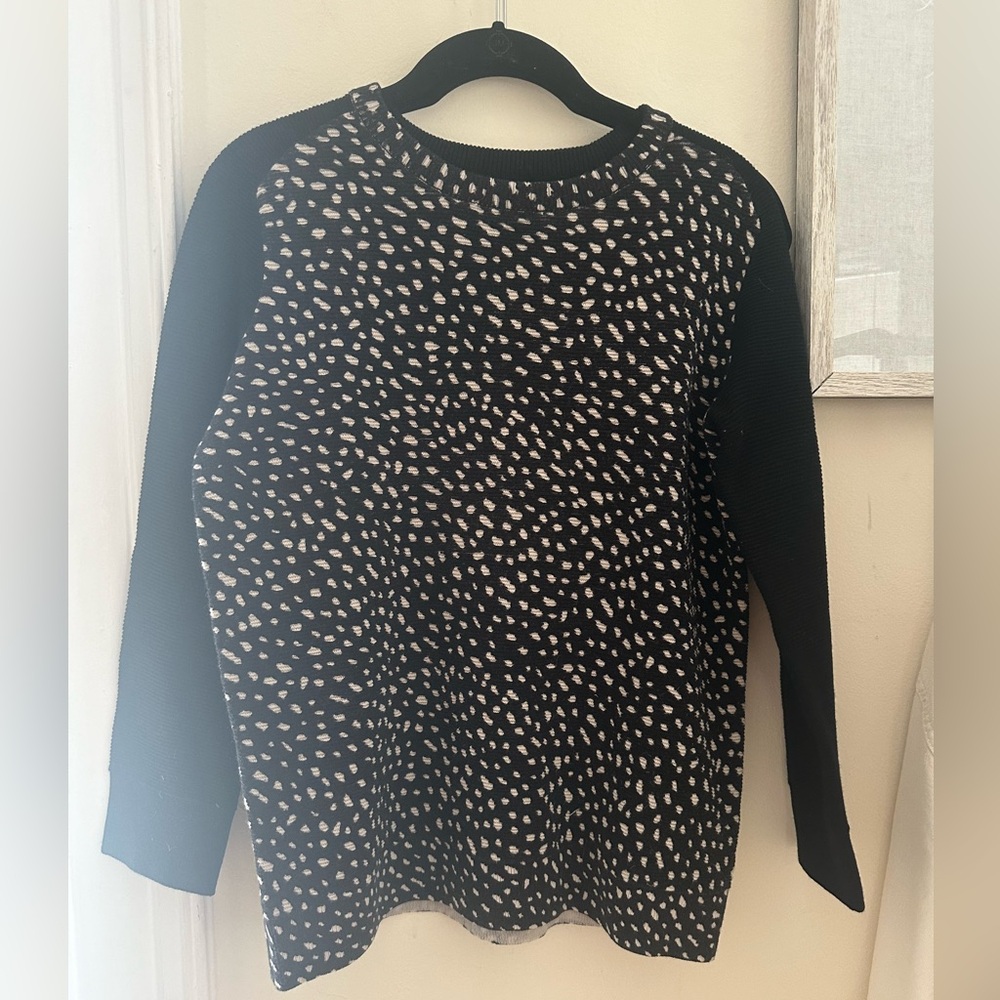 Knit sweater